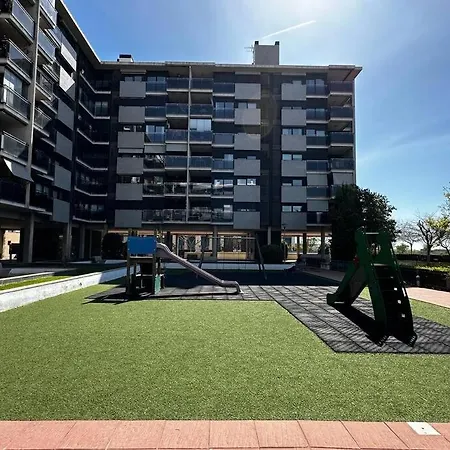 Piso Con Piscina Exterior Apartment *